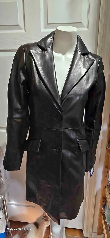 Women's leather coat, Sophia Vespucci, size XS