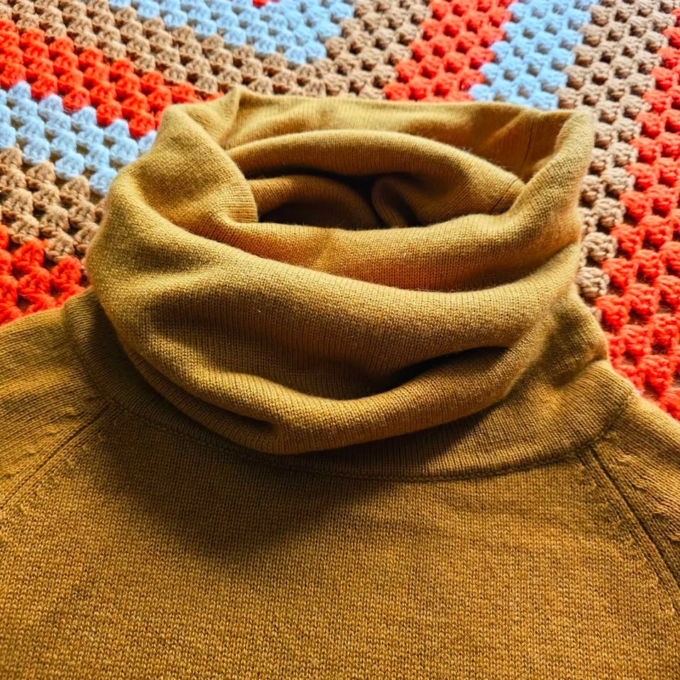 100% Cashmere Theory Turtleneck Cowl Neck Sweater Mustard Yellow - photo 4