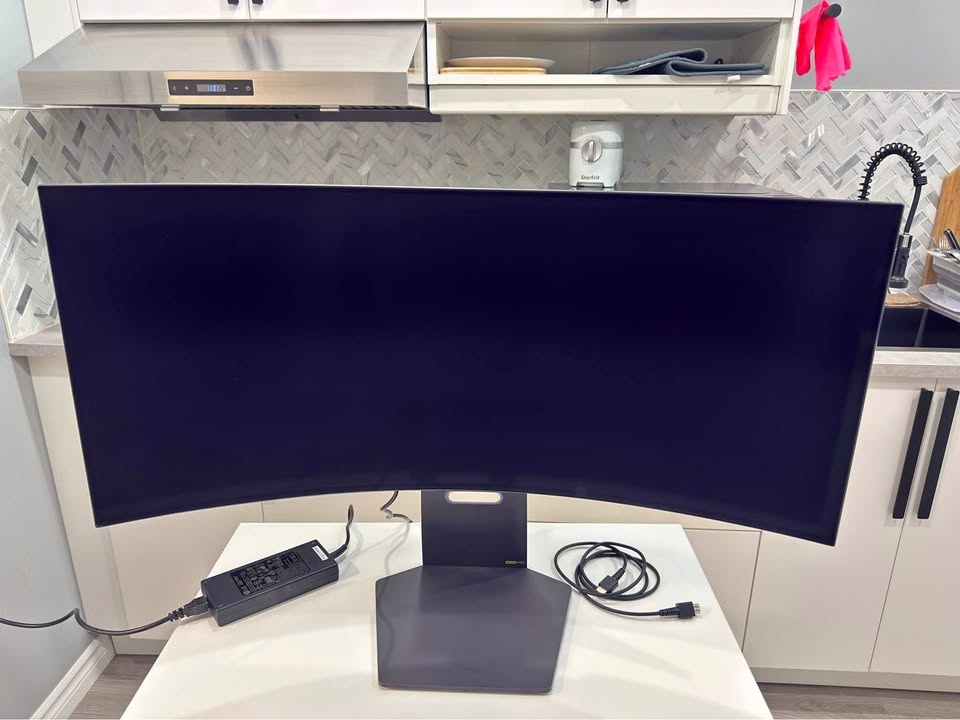 LG OLED UltraGear Monitor
