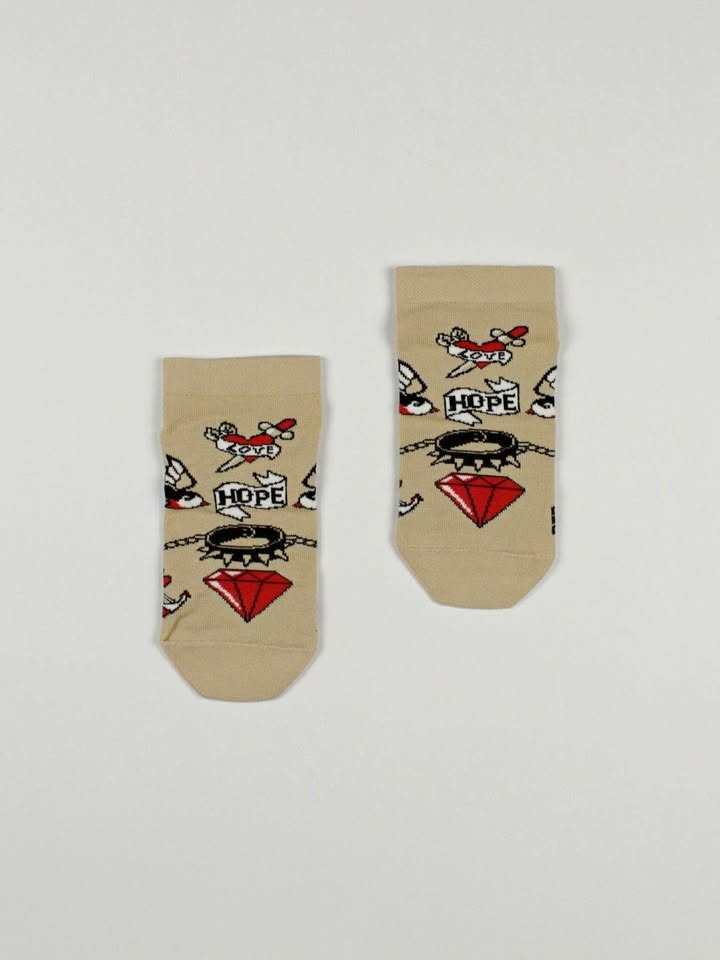 "Love & Hope" Socks 💎 Short Tattoo Style