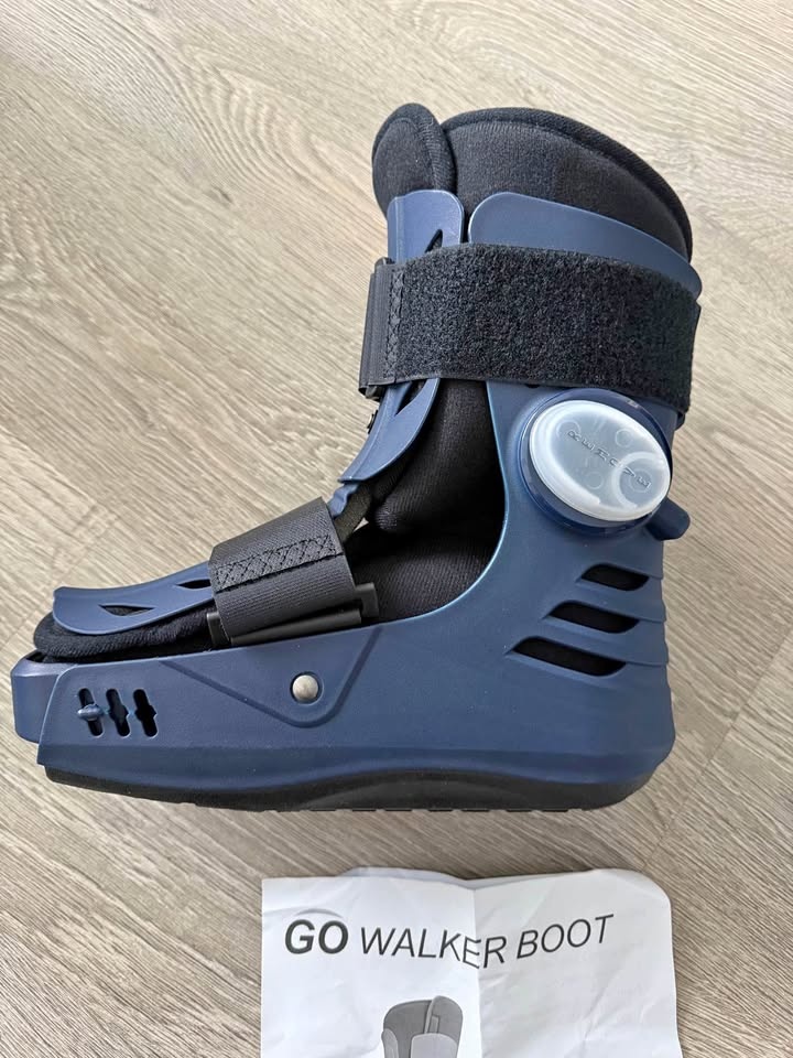 Galien GO Walker Boot - Midnight Blue size M new
