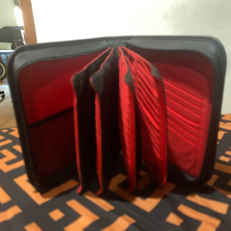 100 Disc CD DVD Organizer Holder