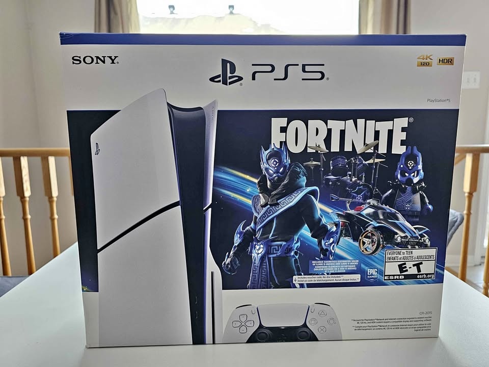PlayStation 5 Cobalt Star Fortnite Bundle Disk Edition
