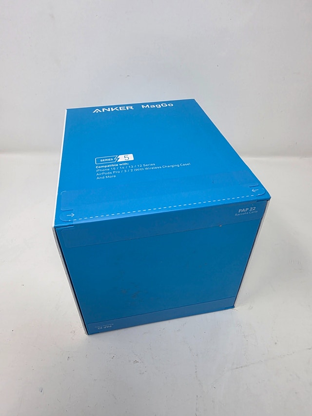 Anker MagSafe Compatible MagGo Charger Stand - photo 5