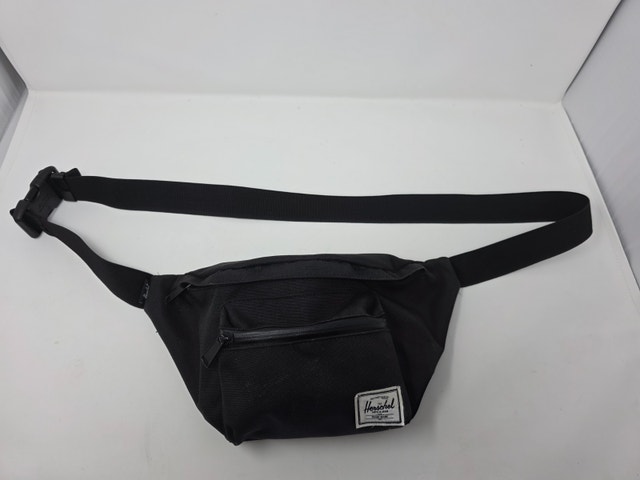 Herschel pop quiz hip pack