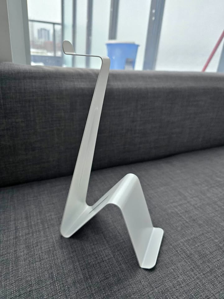 Headset and tablet stand