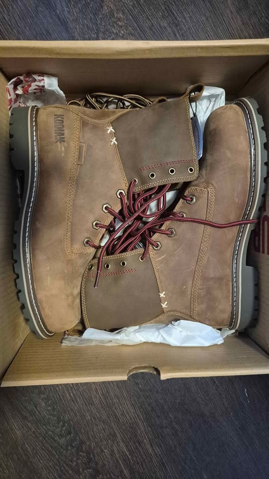 New Kodiak Safety shoes ( Female 8.5) - photo 3