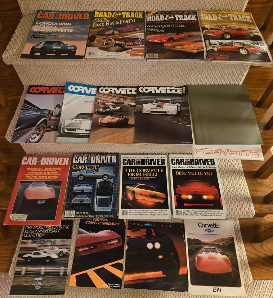 Vintage Corvette Brochure & Magazine collection - photo 2