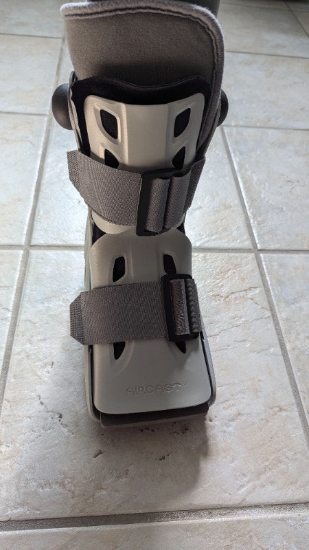 ORTHOPEDIC BOOT Aircast Short Walking Boot - photo 3