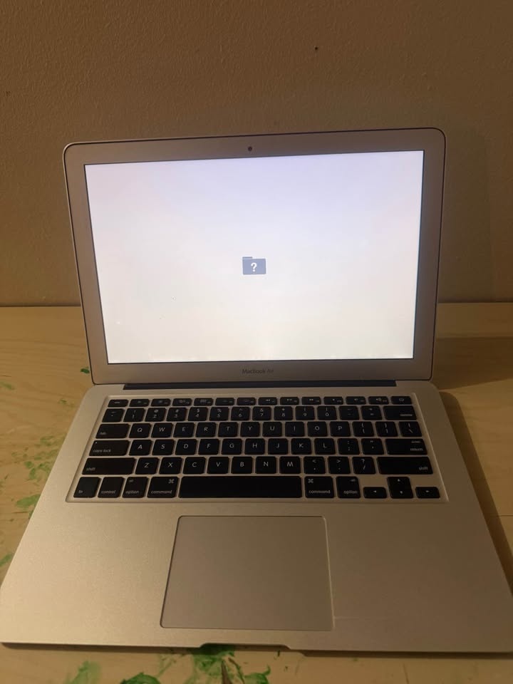 MacBook Air - photo 3