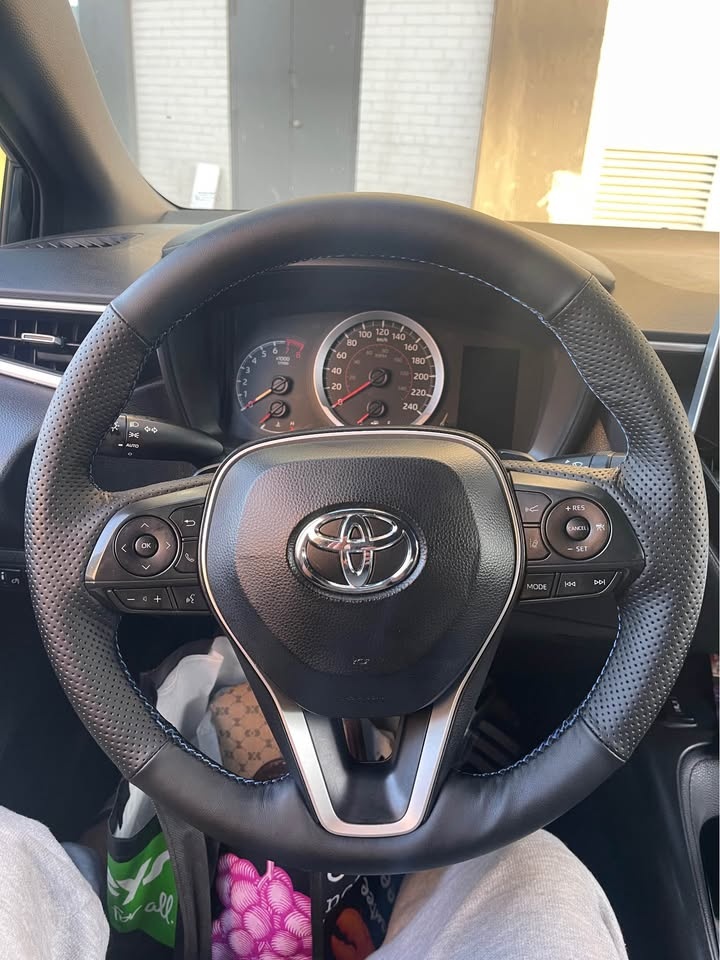 Toyota steering wheel wrap customized - photo 4