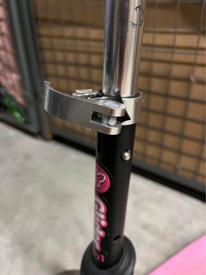 Good condition scooter for young kids - photo 3