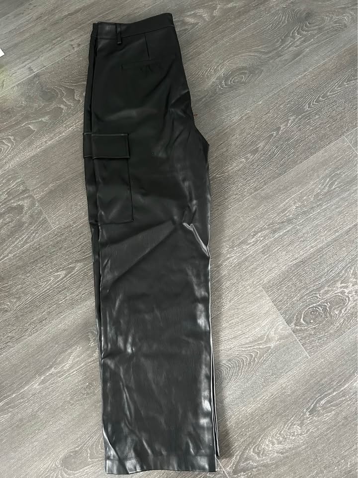 Leather Cargo High Rise Pants Size Large inseam 32” - photo 3