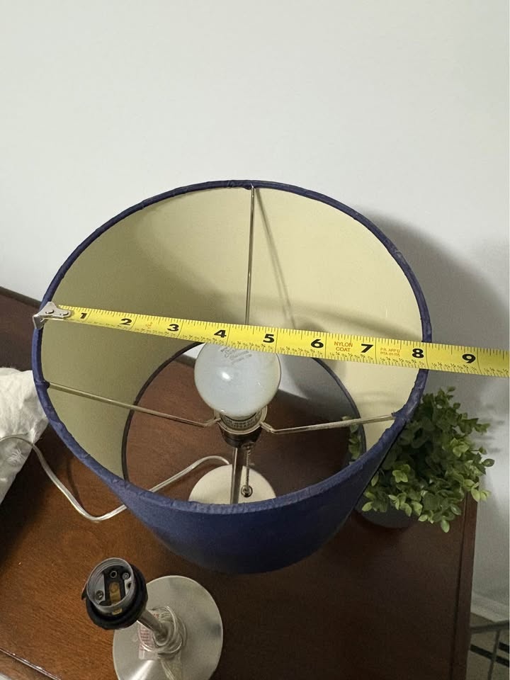 2 Navy Table Lamps 24” x 19.5 - photo 5