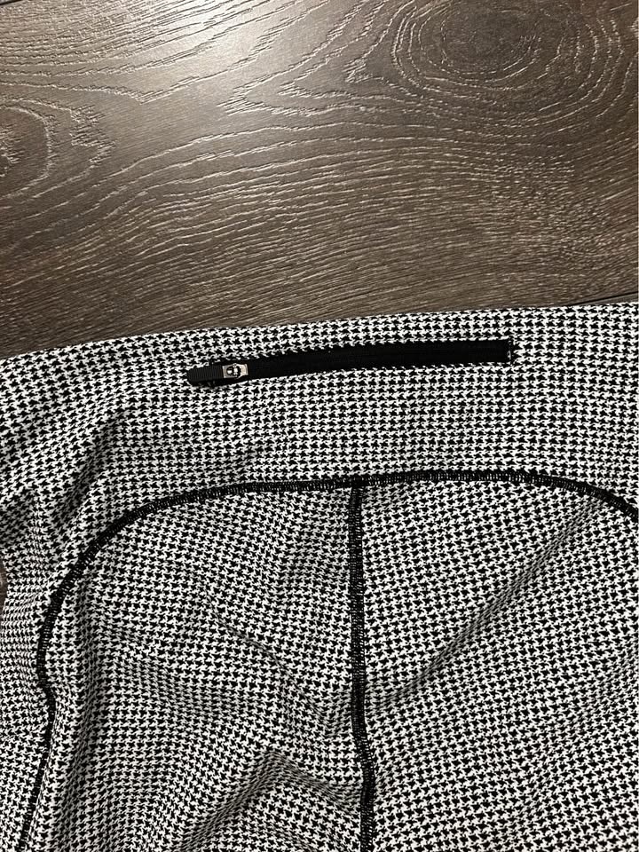 Lulu🍋Pants With side pockets Size 10 - photo 4