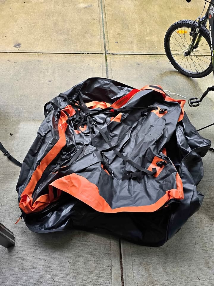 20 cu ft Waterproof Rooftop Cargo Carrier — Like New — $70