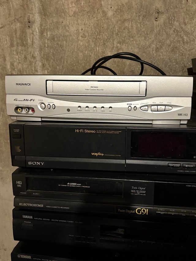 DVD Players (Samsung, Phillips, Hitachi) - photo 2