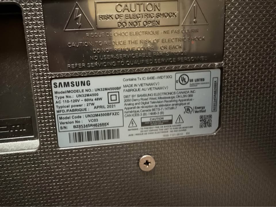 Samsung 32" Smart TV – Excellent Condition - photo 3