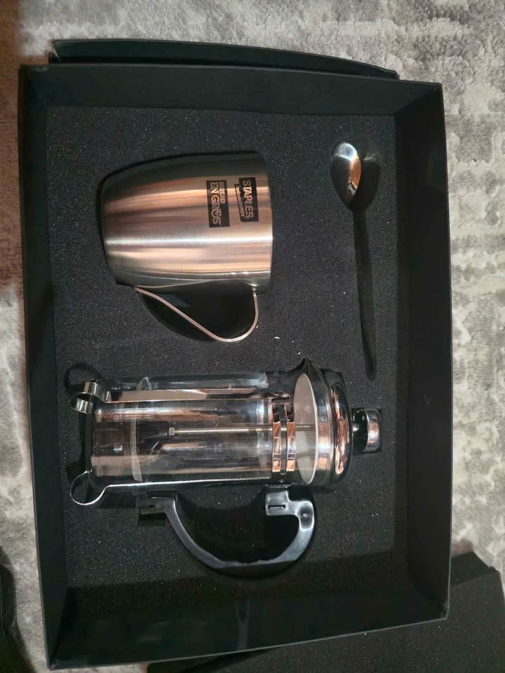 French press with mug - photo 2