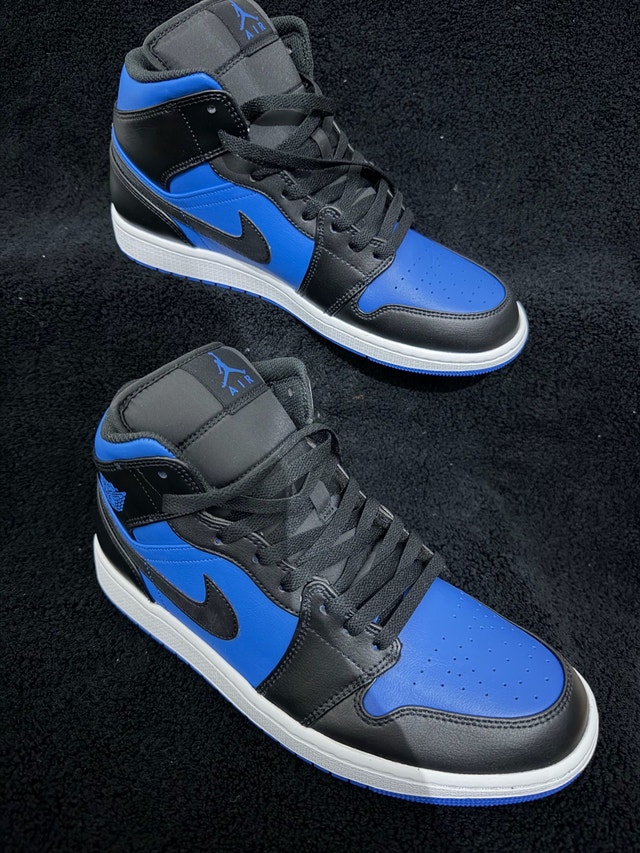Air Jordan 1 Mid