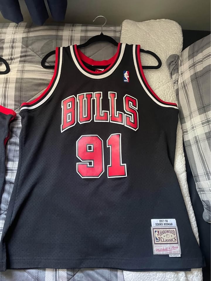Dennis Rodman Jersey Size L