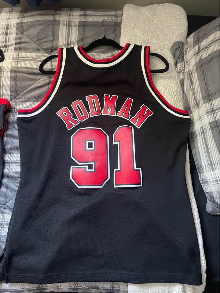 Dennis Rodman Jersey Size L - photo 2