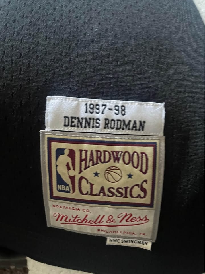 Dennis Rodman Jersey Size L - photo 3
