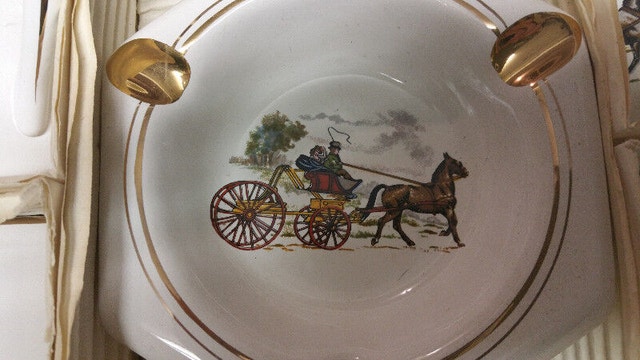 Vintage 4 Coffee Cup Mugs Ashtray Set Horse Buggy Portugal - photo 2
