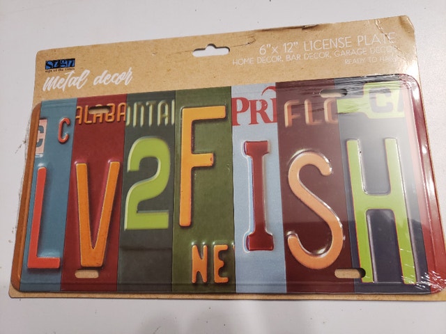 New BORN 2 FISH tin sign licence plate - photo 2