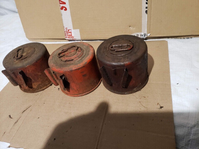 3 Vintage Anthes Smudge Pot Road Flares - photo 5
