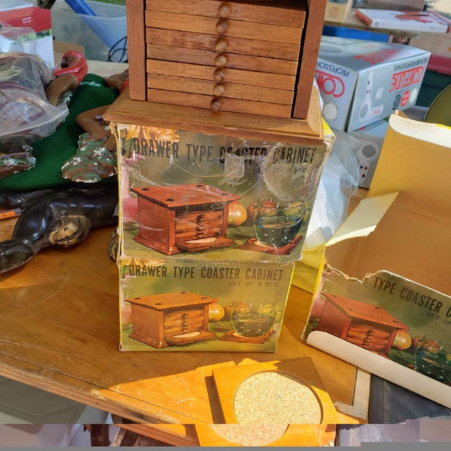 Vintage Wood Cork Coaster Set In Cabinet - photo 3