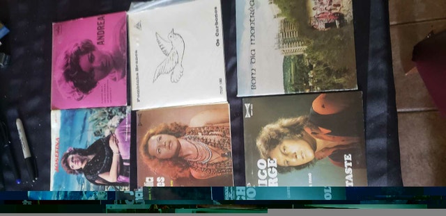 500 New Portuguese 45's music record - photo 2