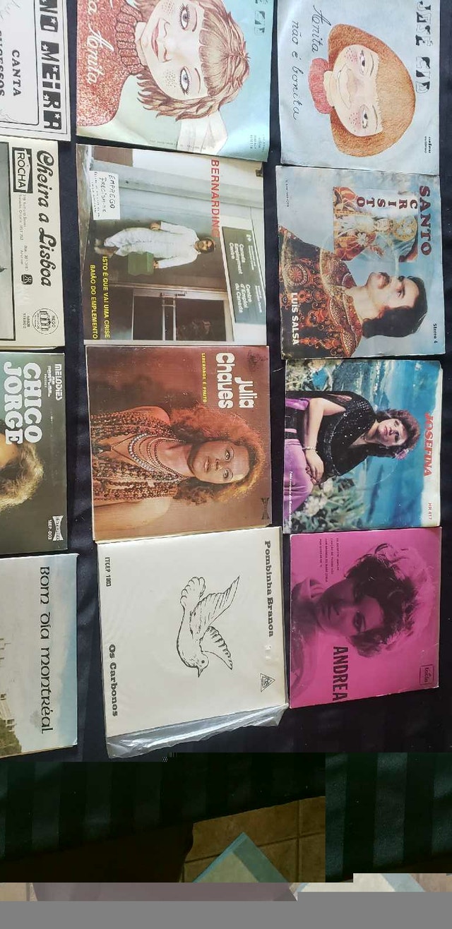 500 New Portuguese 45's music record - photo 5