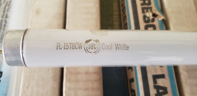 Lot 27 x 15 watts Fluorescent lamp light bulbs - photo 4