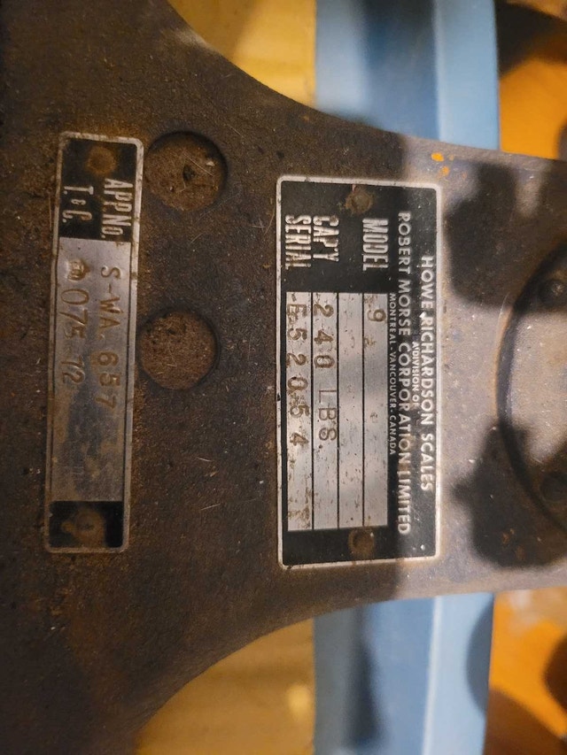 Antique Howe Richardson Table Scale - photo 3