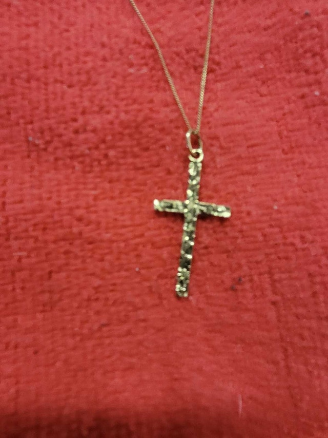 18 inches 14 kt Gold chain 10 kt Gold ✝️ Cross - photo 3