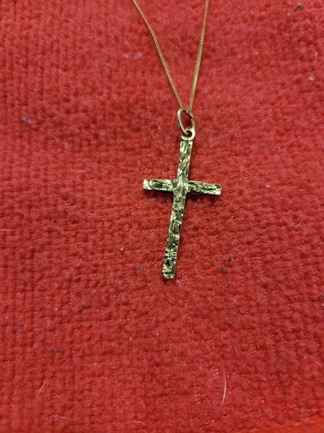 18 inches 14 kt Gold chain 10 kt Gold ✝️ Cross - photo 4