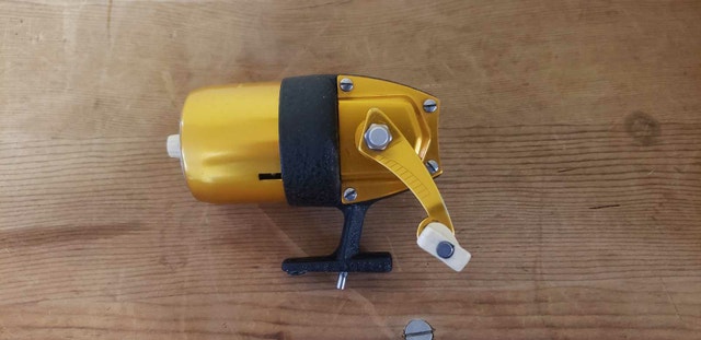 TRUE TEMPER UNI-SPIN 63 L VINTAGE FISHING REEL USA