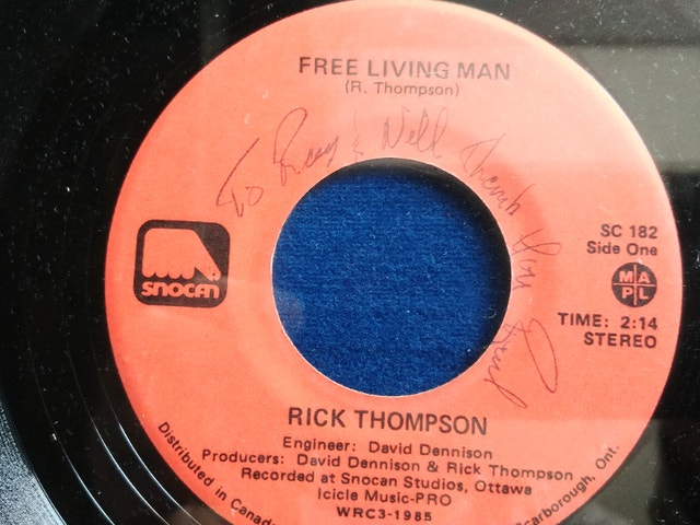 1982 Autograph Framed Rick Thomson 45 rp Record - photo 3