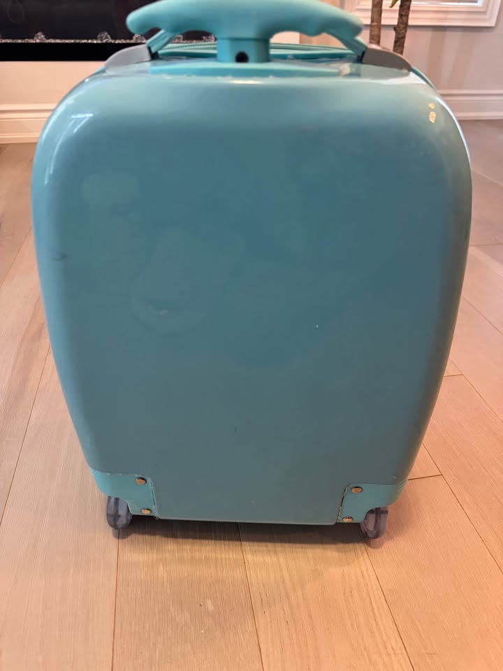 Disney Frozen Kids’ Rolling Suitcase - photo 2