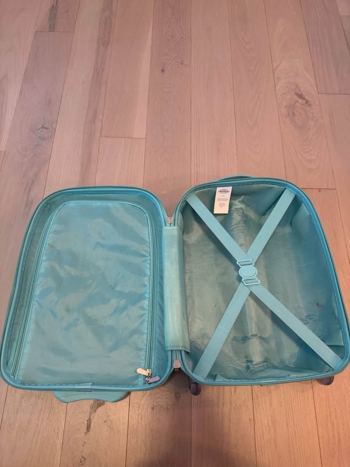Disney Frozen Kids’ Rolling Suitcase - photo 4