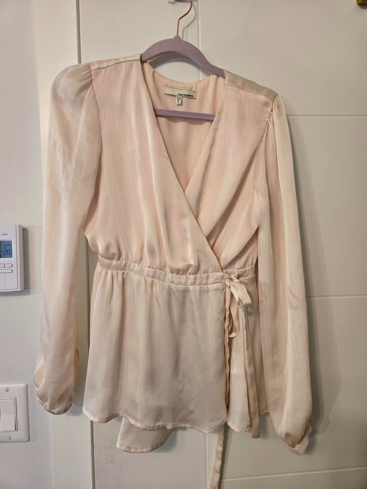 4x Womens blouse lot SIZE SMALL - photo 2