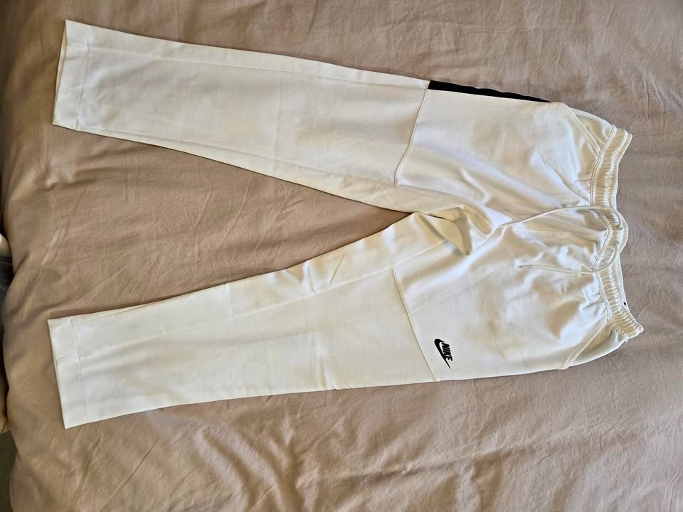 BNWOT Mens Nike Sweatpants xl