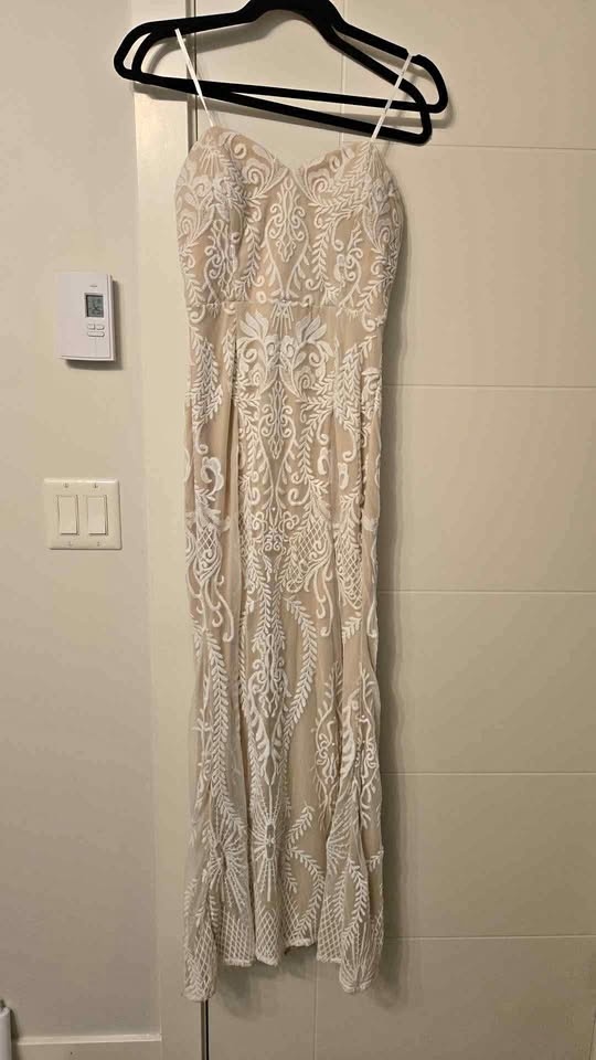 LULU'S wedding collection dress womens size Large