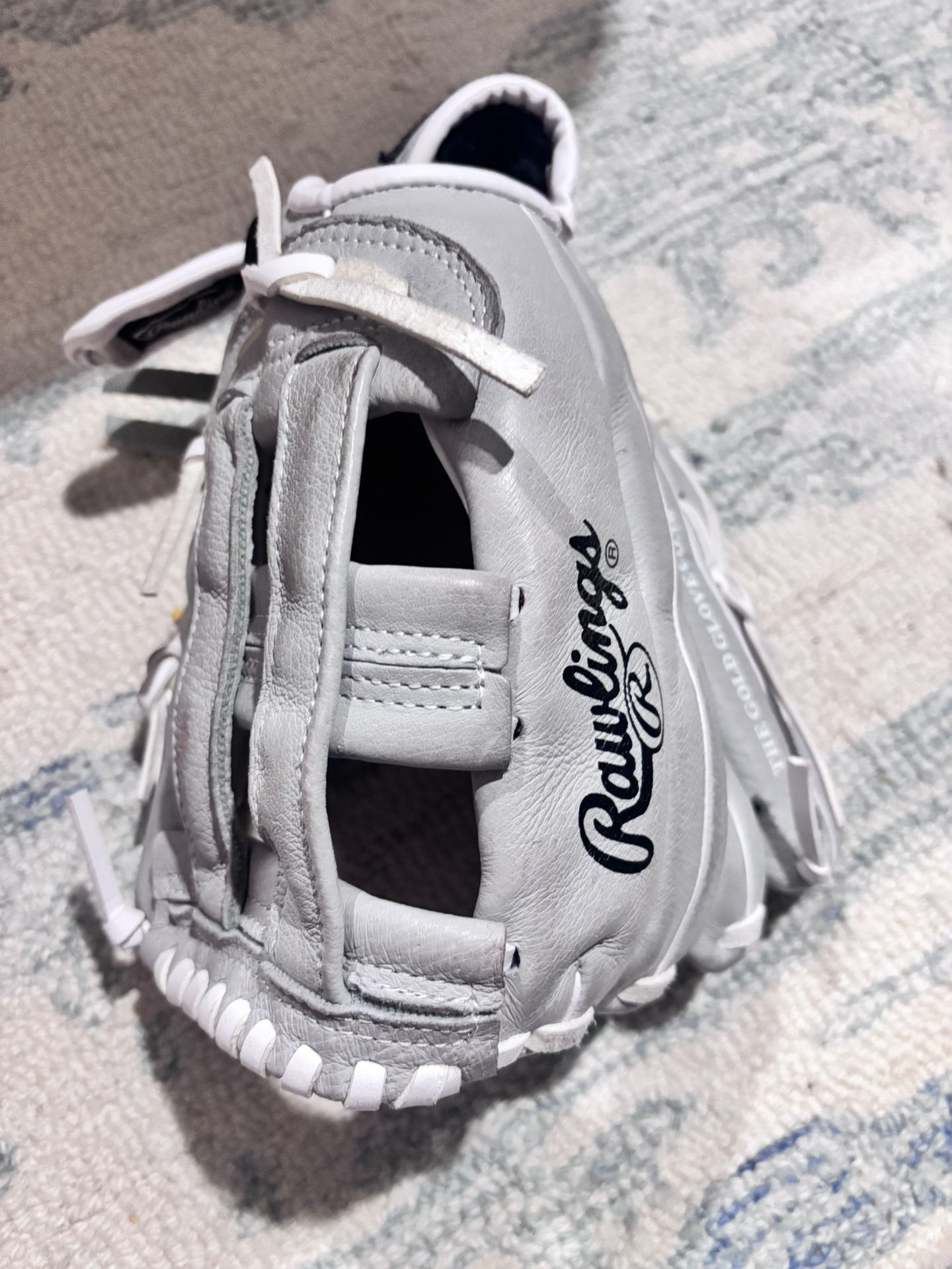 Rawlings Highlight Series 12.5” Baseball / Softball Glove