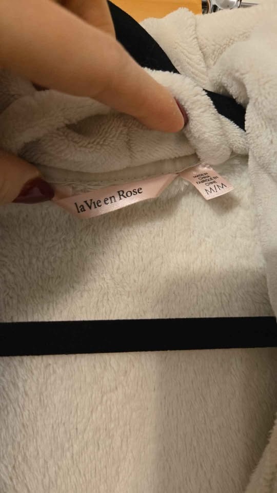 Womens plush robe size m - photo 3
