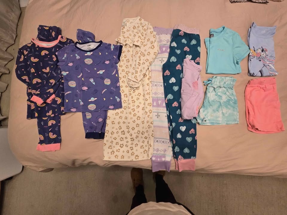 Girls clothing lot Sizes 6-8 - photo 4