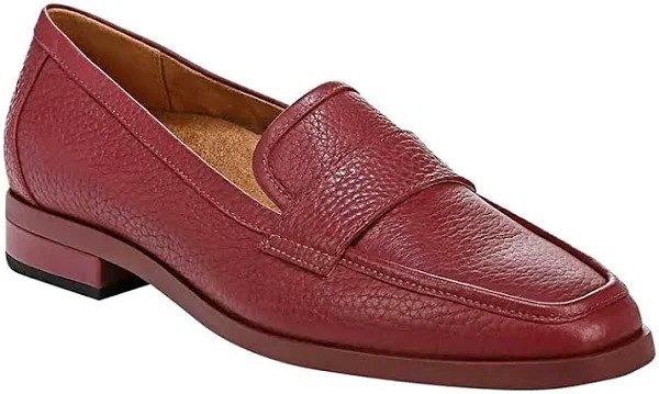BNIB Vionic shoes womens loafers size 6.5- Fall's hottest shoe!