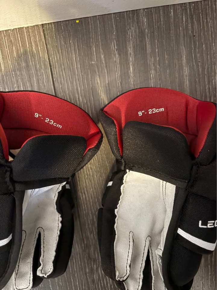 Kids Hockey glove and protective kit - photo 2