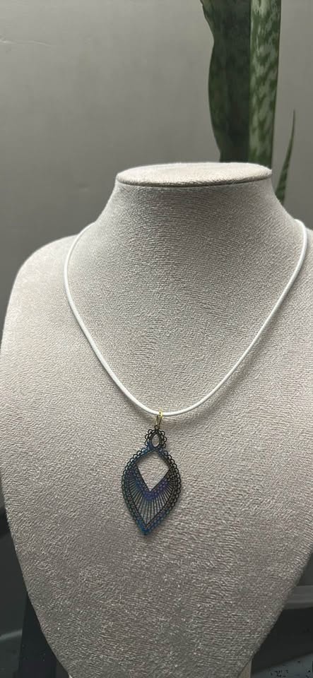 Teardrop rainbow necklace - photo 2